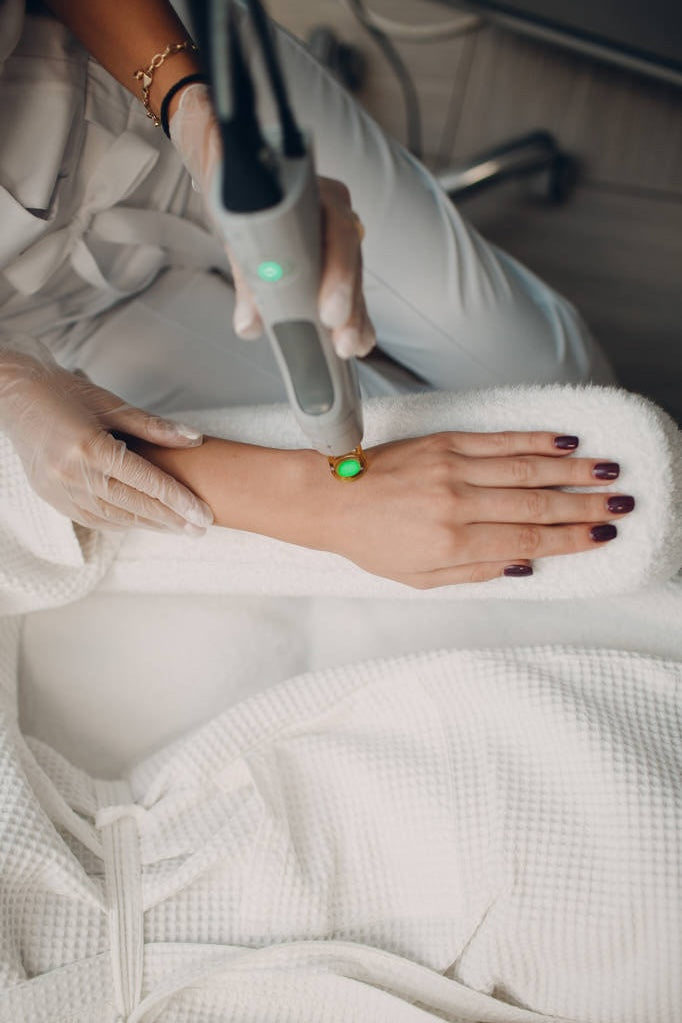 Post Laser Treatment Cream – Soothe, Heal & Protect | BeeCure